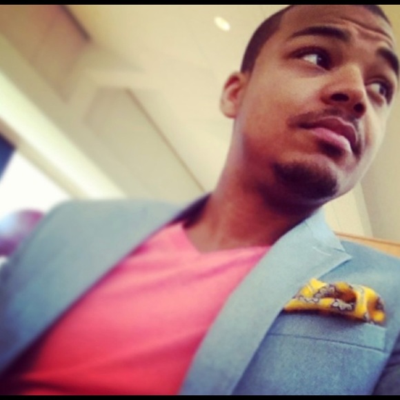 Meet Your Posher, Demitris - Picture 9 of 11